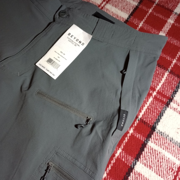 Beyond Clothing Velox Softshell Hiking/Ski Pants 38x30 - Picture 3 of 7